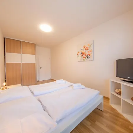 Karolina Appartement *